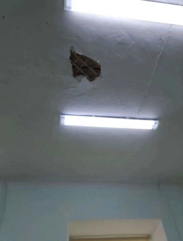 В школе села Кудеевское Иглинского района на восьмиклассника упала штукатурка. Мальчик ...