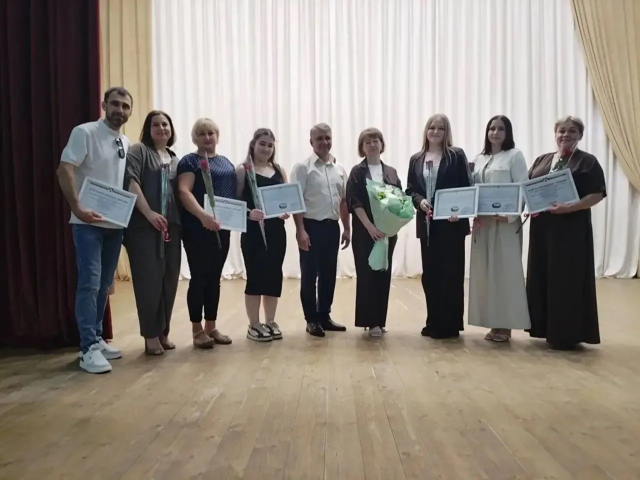 ❗️Гордимся выпускниками: наши медалисты награждены Премией Главы Чернянского муниципаль...