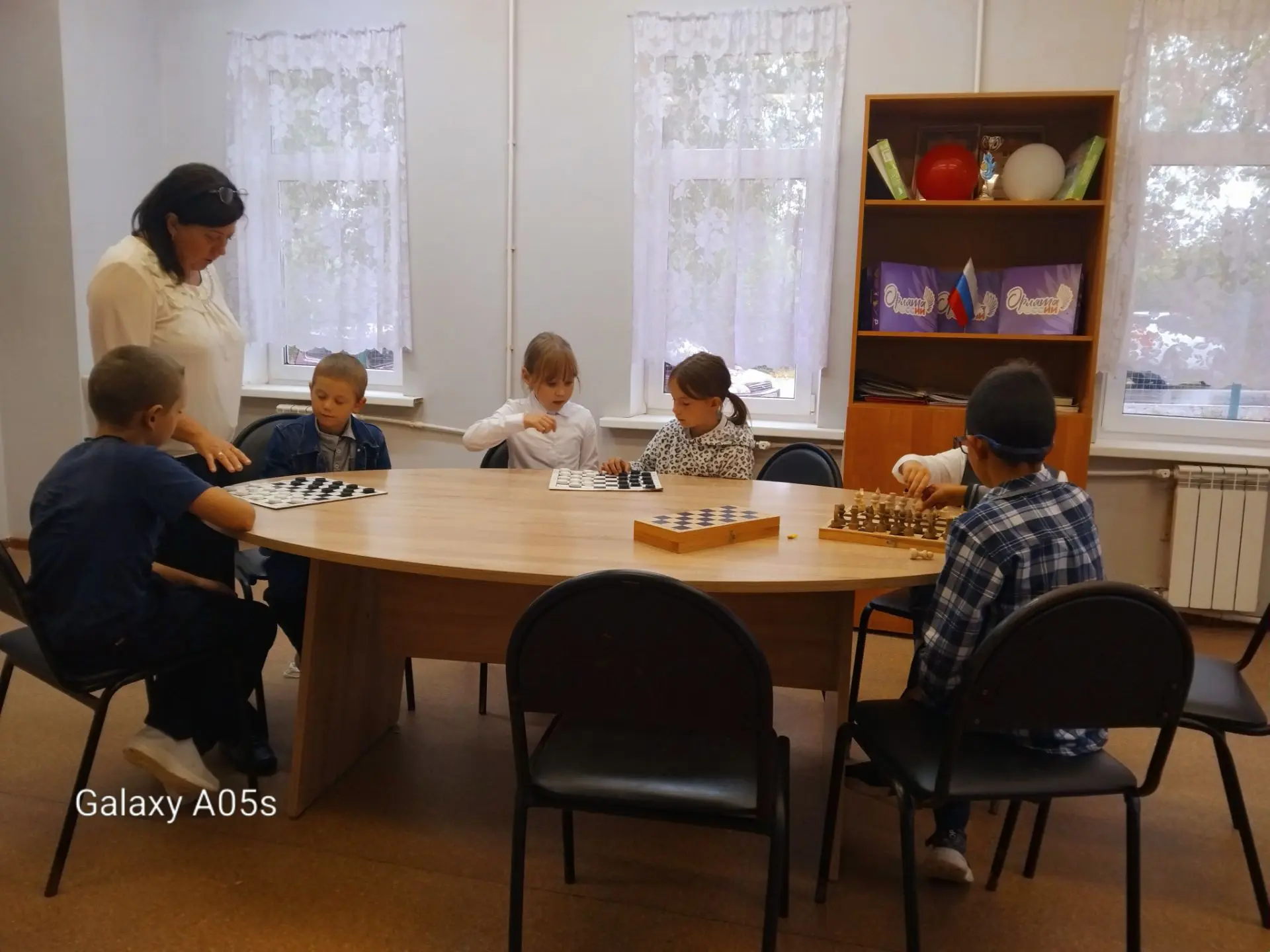 🧠 Интеллектуальная минутка в начальной школе — это зарядка для ума и хорошее настроение!