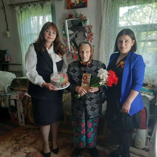 🎗В преддверии празднования 81-летия Победы в Великой Отечественной войне директор Желе...