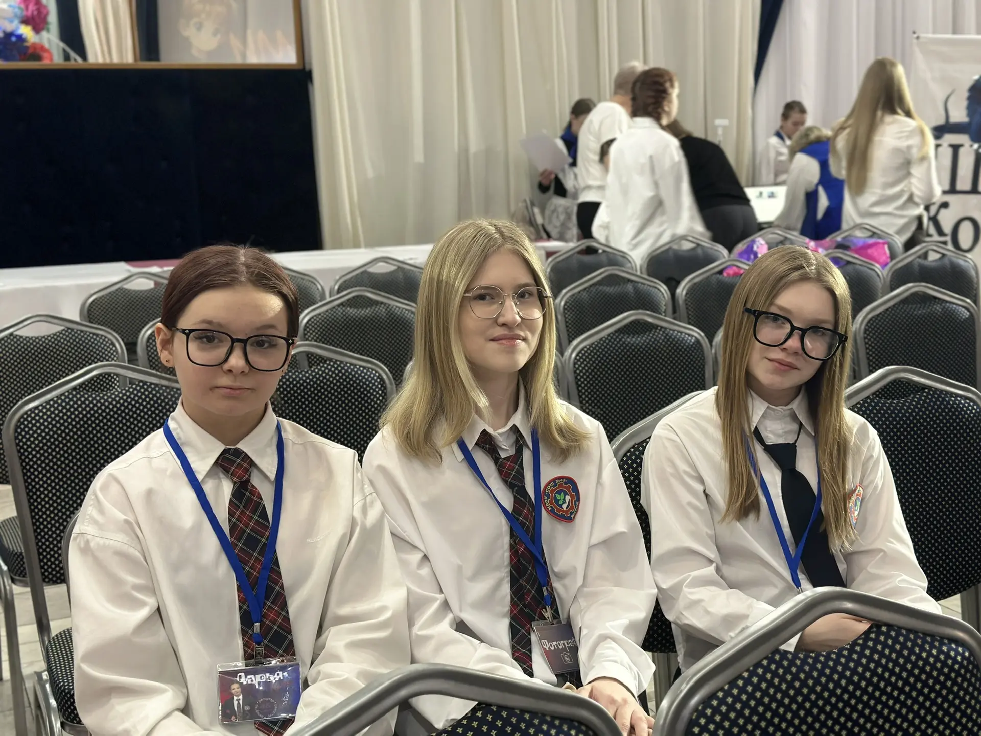 📸 «Братск глазами детей»: медиацентр школы №45 на городском фестивале!  Сегодня  наши ребята из меди