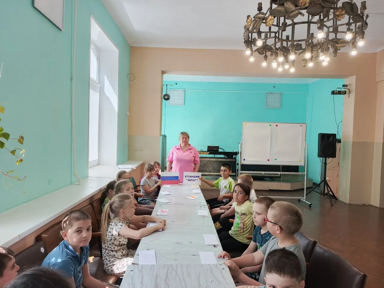 В поисках главного кода: как юные агенты Черни спасали символ России

В преддверии главного праздник