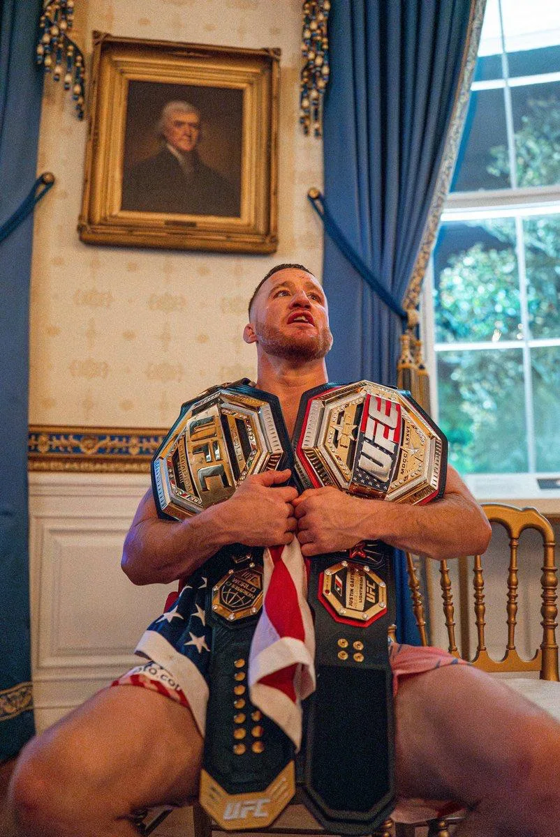 💰 Бонусы UFC White House 

Бой вечера: Илия Топурия vs Джастин Гейджи
Выступление вечера: Джастин Г