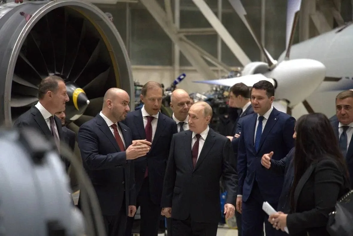 Сегодня день рождения у нашего Президента — Владимира Владимировича Путина