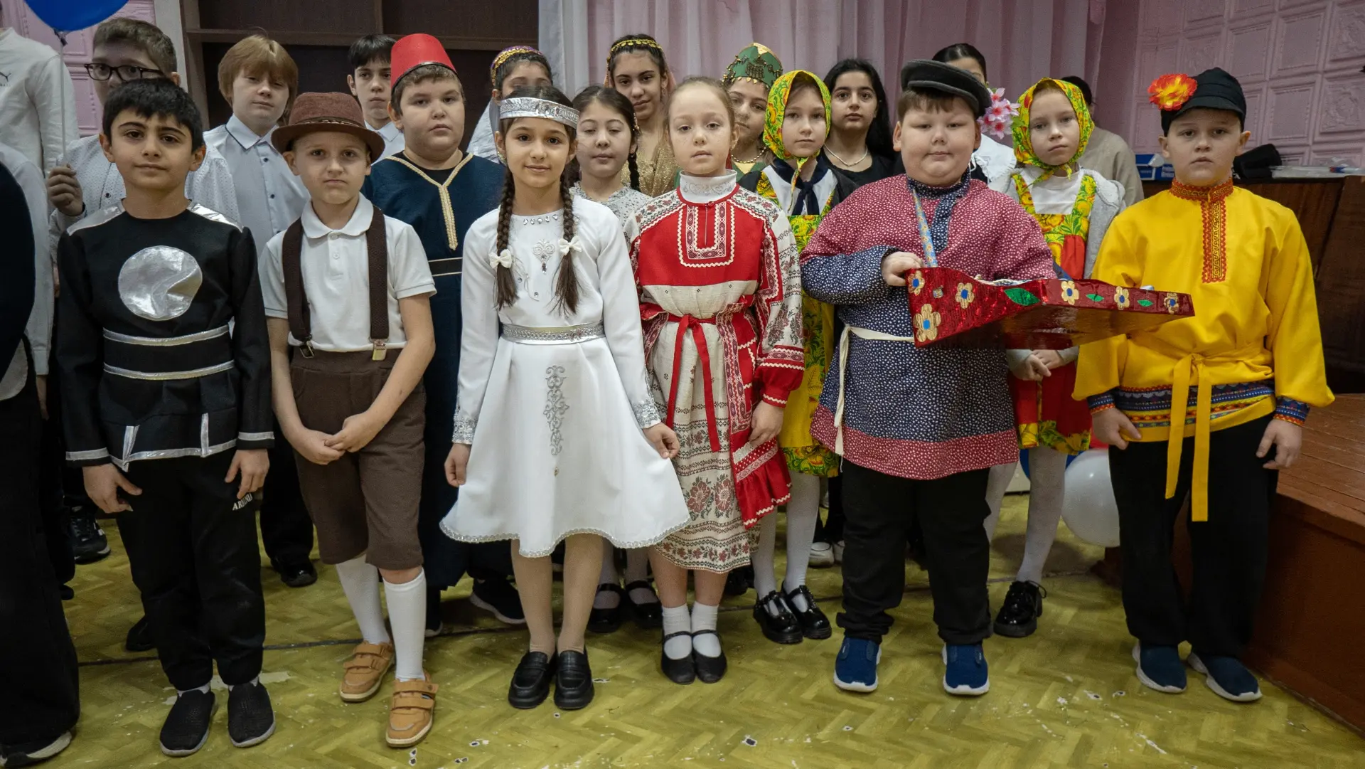 Этот год объявлен Годом единства народов России — временем, когда особенно важно помнить о дружбе, в