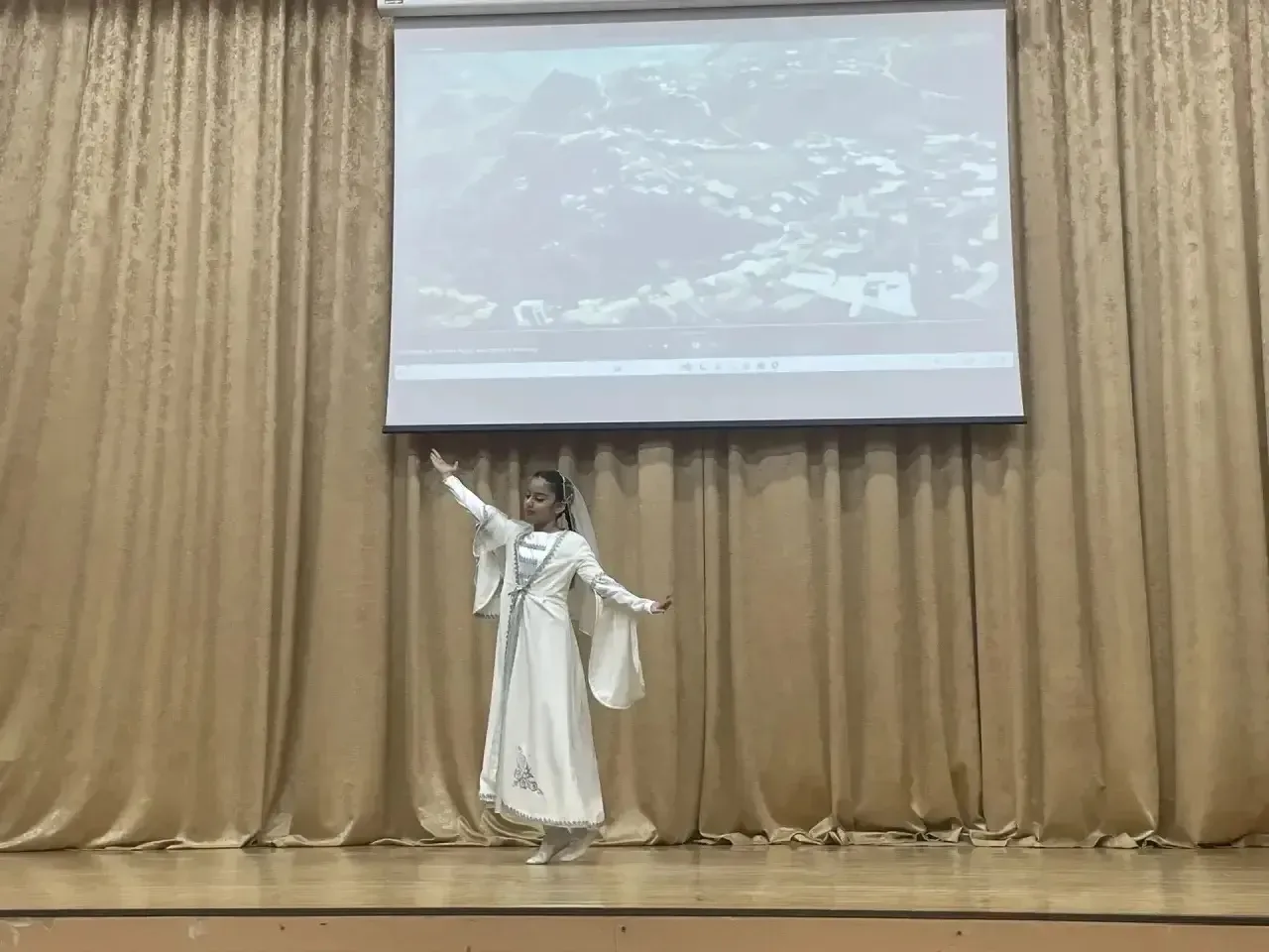 🎤 «Синяя птица» расправила крылья! 🎹С 13 по 17 апреля в нашей школе царила невероятная атмосфера тво