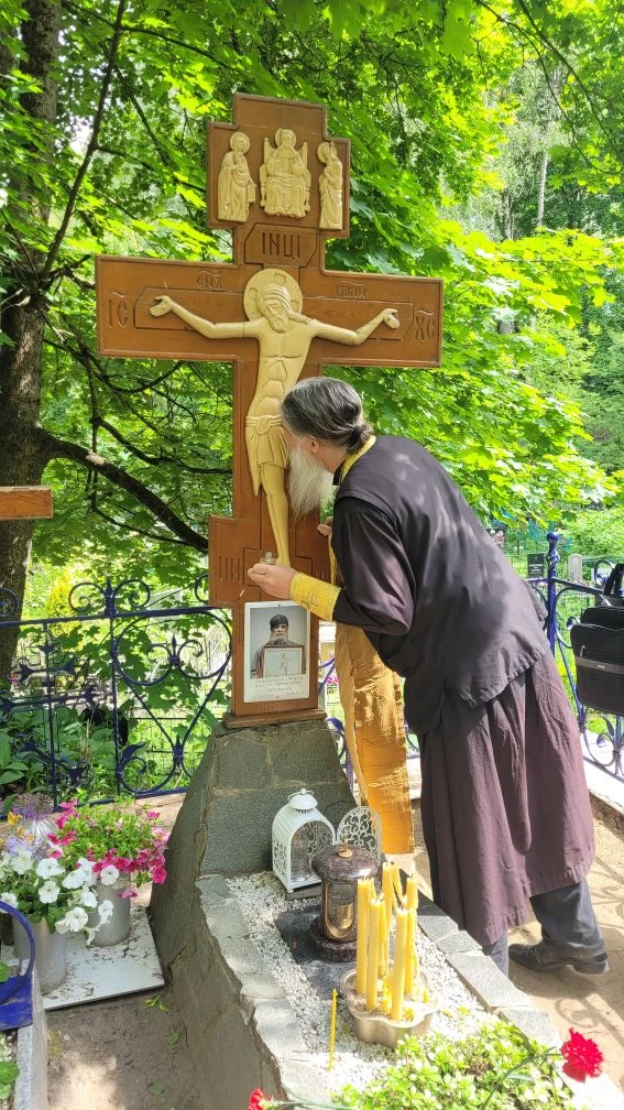 Как атомная бомба все уничтожает на огромном расстоянии, так и бомба-молитва уничтожает всякую страс