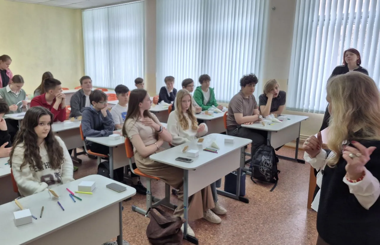 Для восьмиклассников состоялась встреча с представителями Московского образовательного комплекса «За