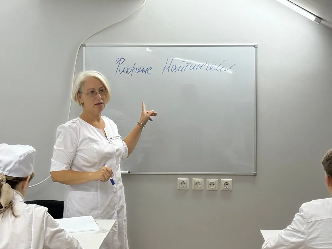 1 октября в медицинском колледже «МедСкиллс» начались занятия в «Школе юного медика»