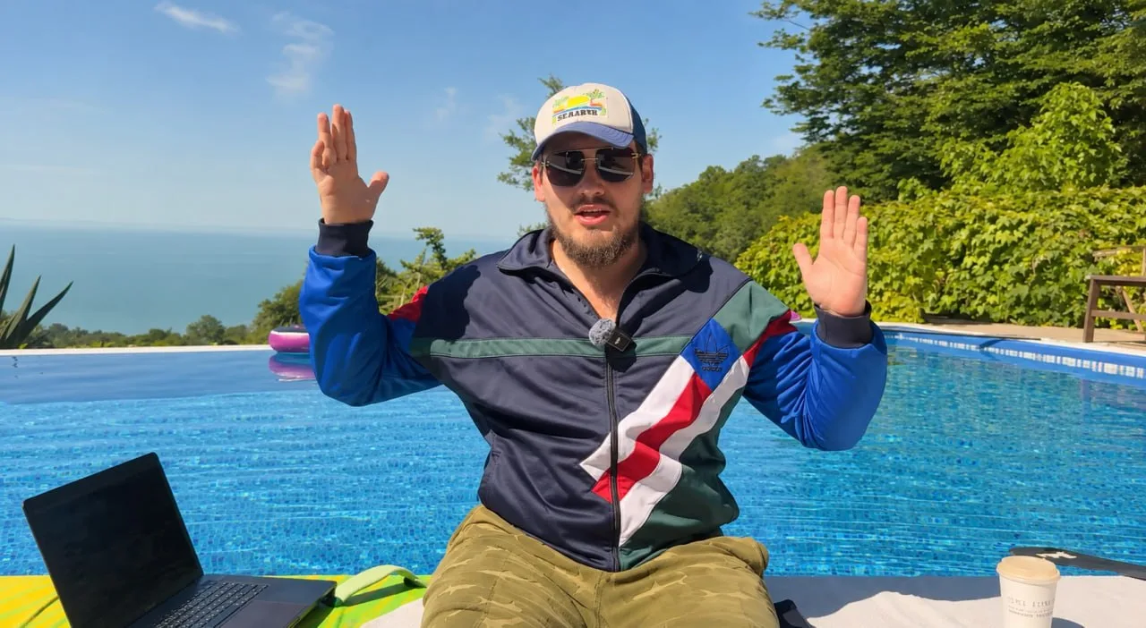 🤔 Уже запланировал чем-то полезным заняться летом? 

А так-то уже можно подумать не только про отды