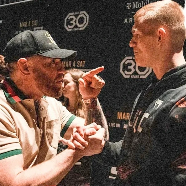 ⚡Конор Макгрегор:

"Этот парень - настоящий талант, и я верю, что он станет чемпионом"