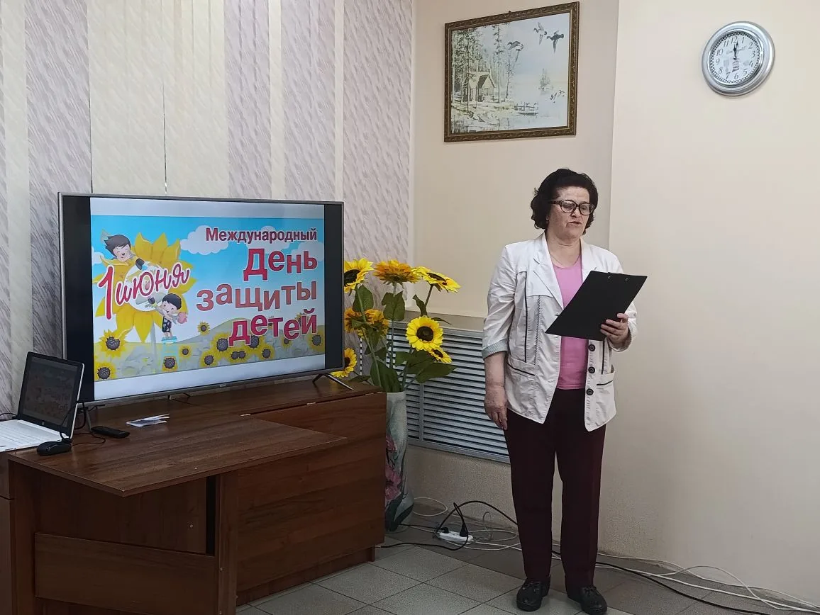 🏡👶В преддверии Международного дня защиты детей клуб золотого возраста собрал своих го...