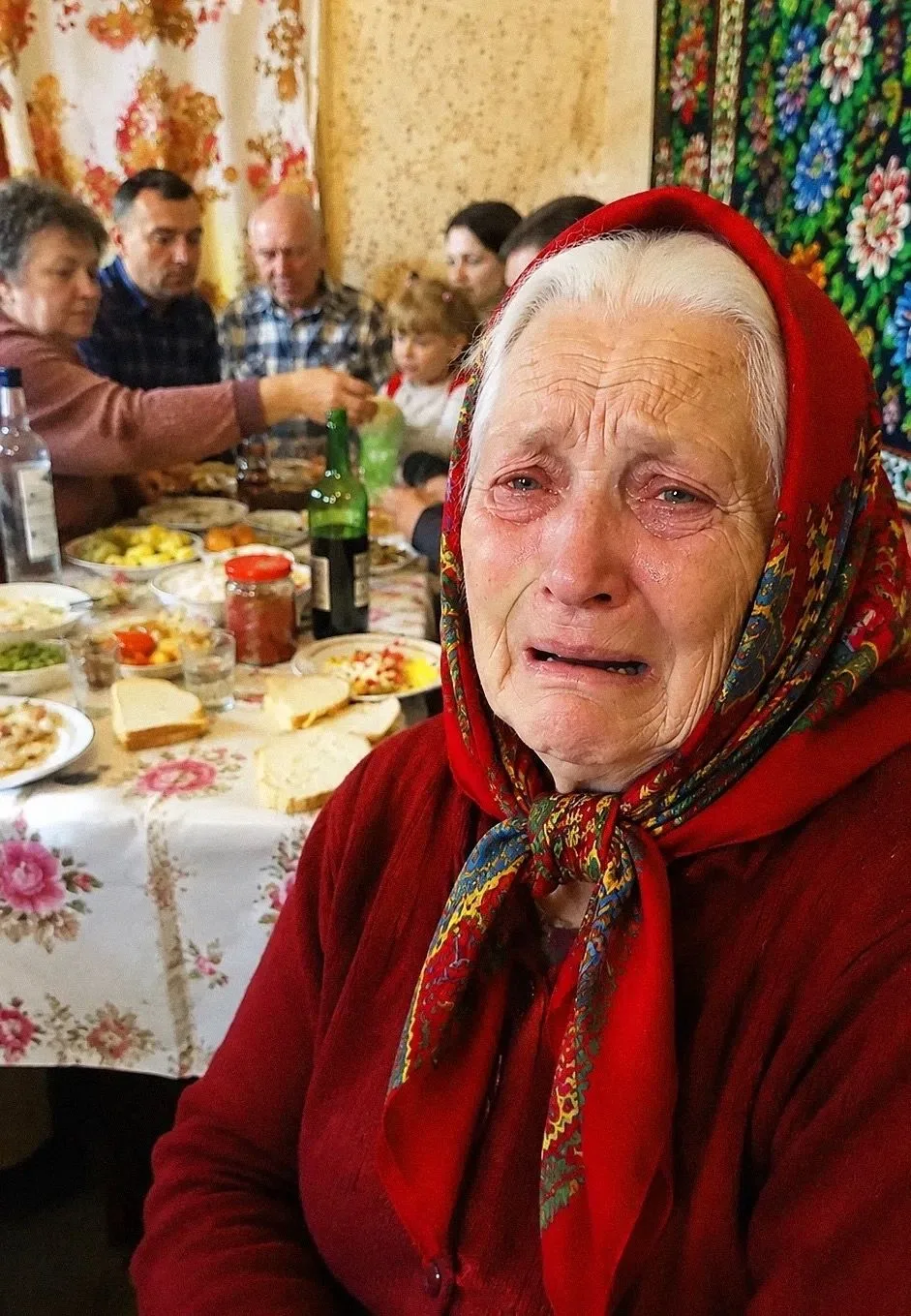Моя 87-летняя бабушка в слезах позвонила всей семье и сказала: «Приезжайте в воскресень...