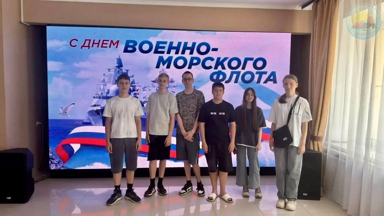 😂Сегодня наши  «Весёлые ребята»✌️  отправились покорять культурные горизонты! Мы посетили Дом культ