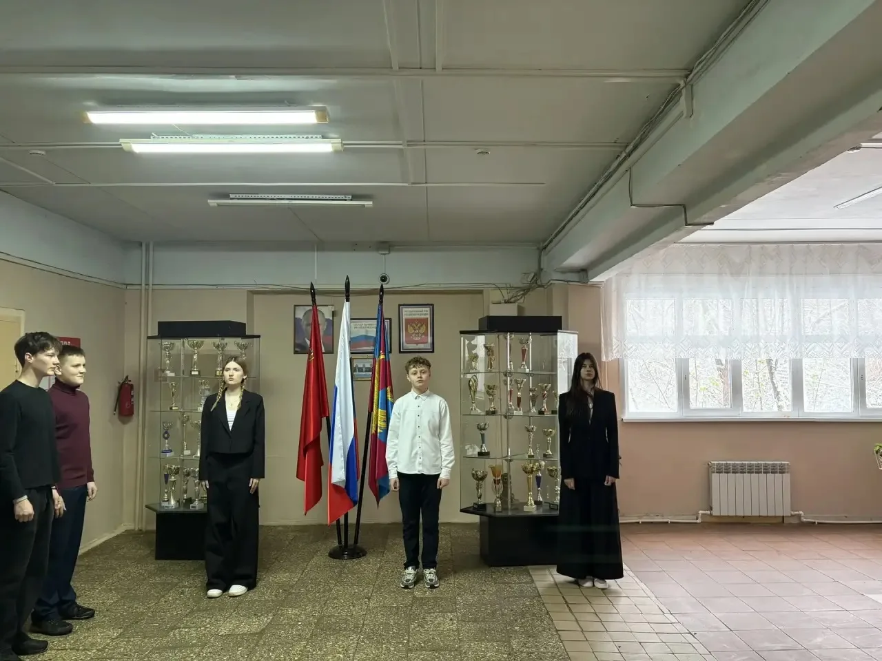 🗓️27 апреля состоялась еженедельная торжественная линейка, посвященная церемонии поднятия Государств