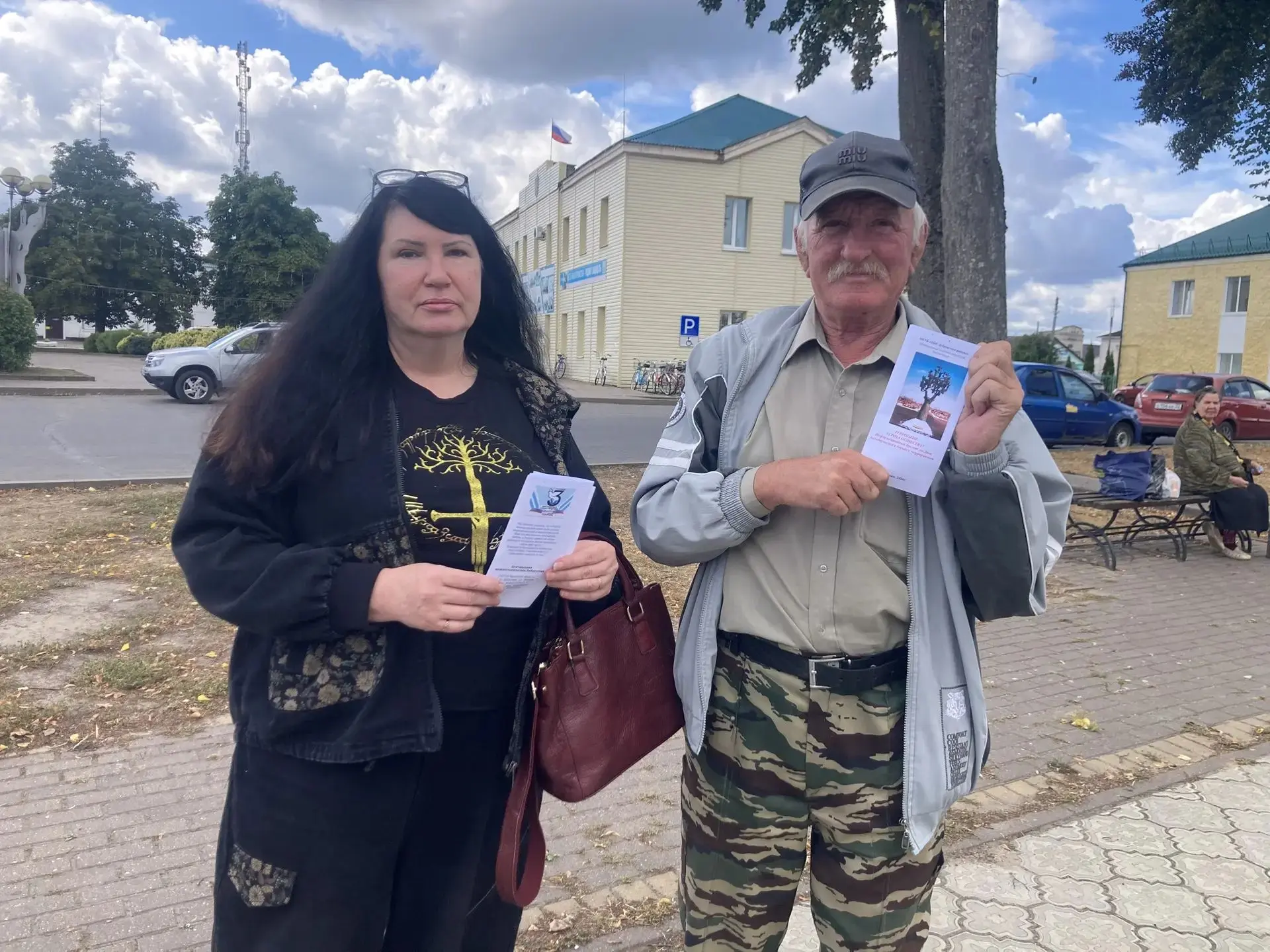 В День солидарности в борьбе с терроризмом на улицах поселка Дубровка прошла уличная ак...