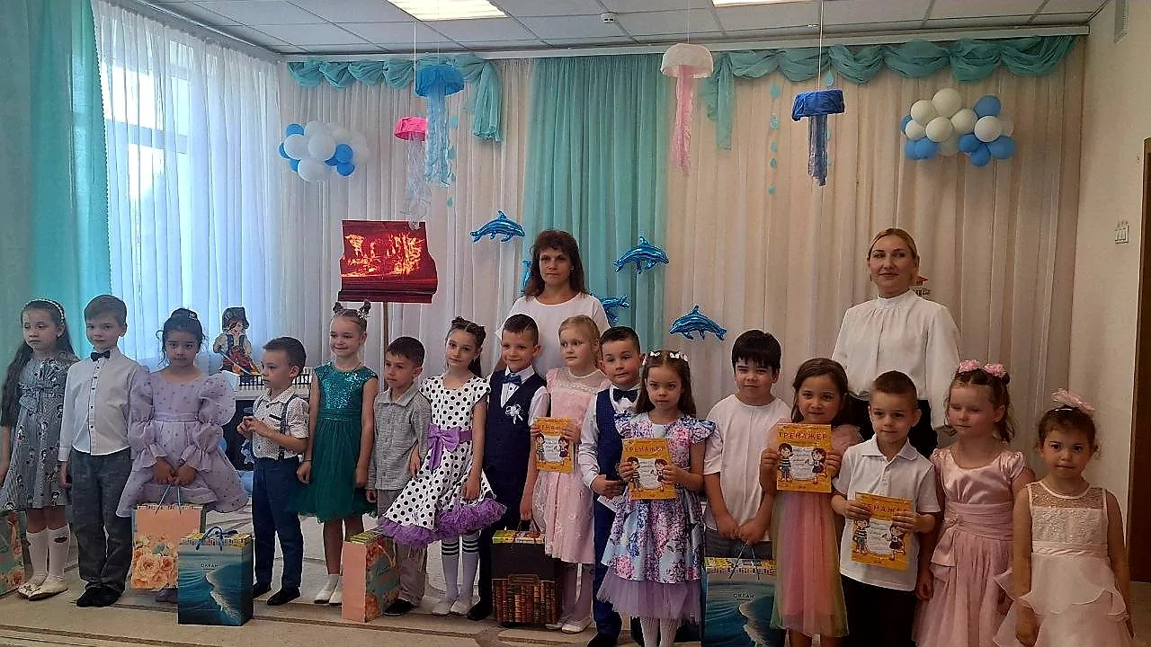 В дошкольном отделении «Колосок» состоялся яркий и запоминающийся выпускной утренник под названием «