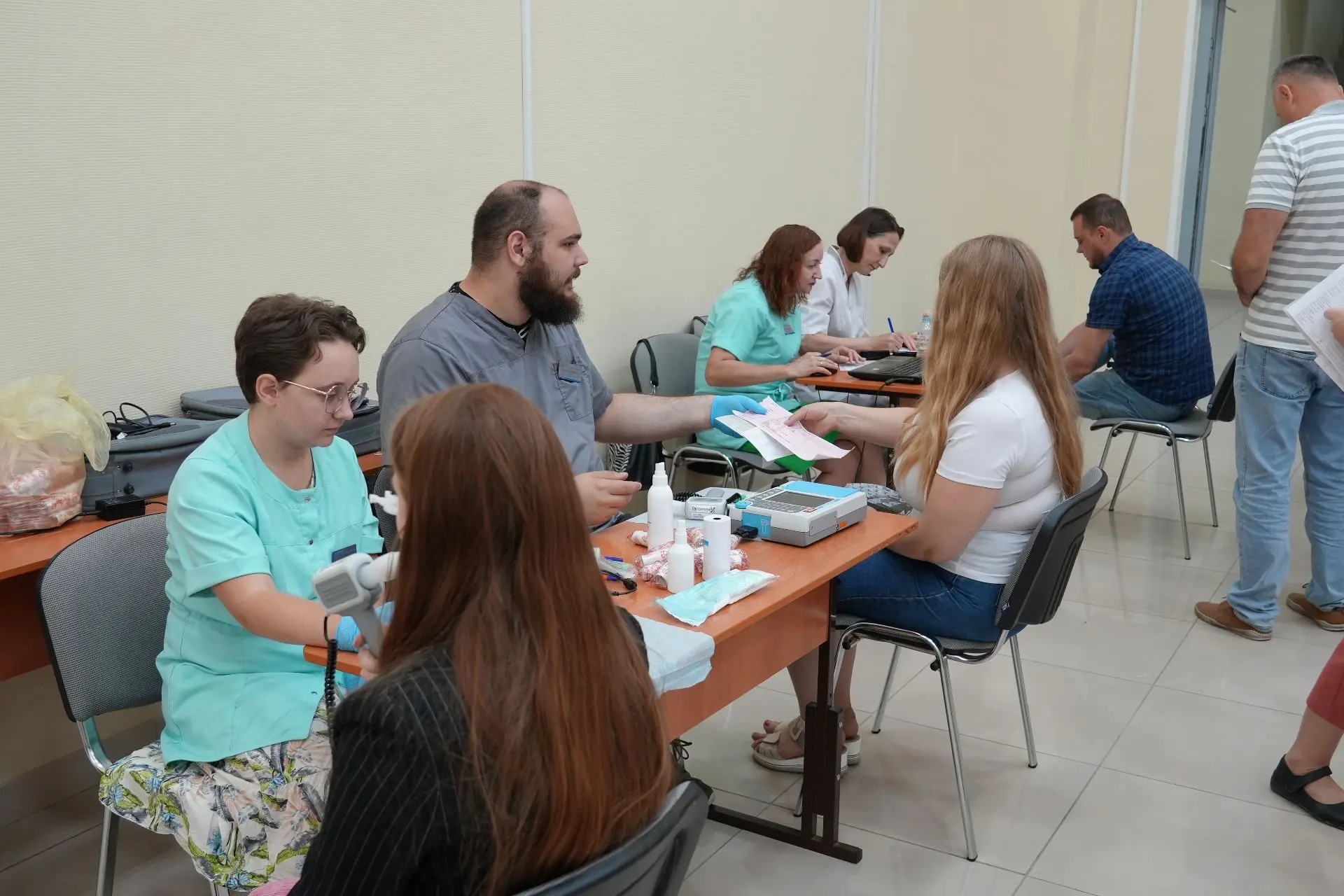 На территории СибНИА имени Чаплыгина прошла акция «Здоровье для каждого». В её рамках состоялась зар