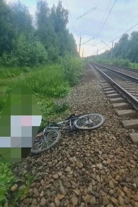 🔴Поезд сбил ребенка в Краснокамском округе 

15.06.2026 около 18 часов около д.Хухрята поезд сбил р