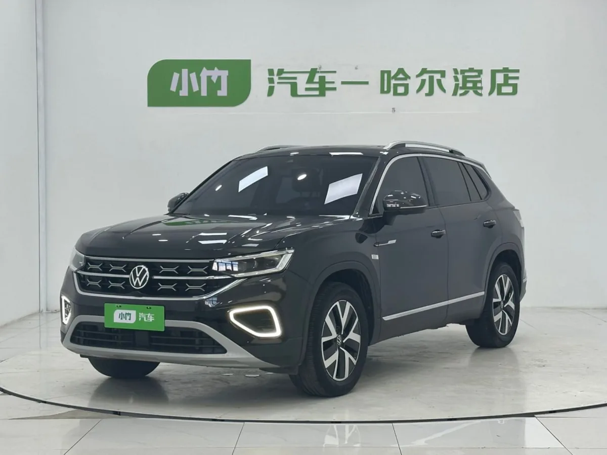 🇨🇳 Volkswagen Tayron 280TSI Plus 1.4 · 2022