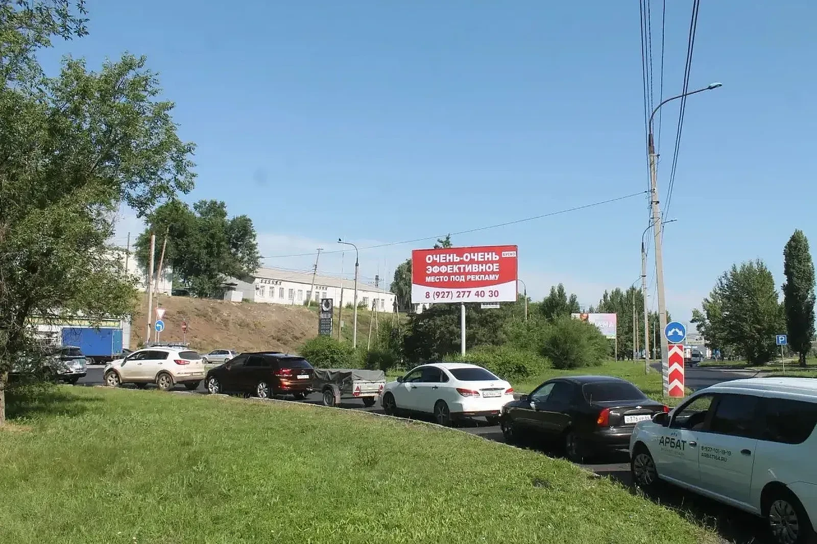 Очередь на АЗС "Роснефть" в Балаково добавила эффективности билборду.