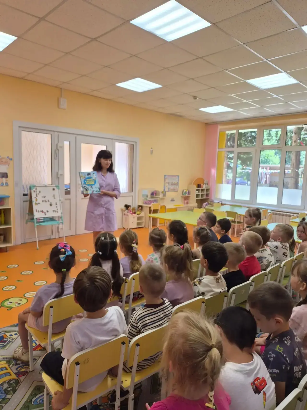 🎉 В 5 группе прошёл день, посвящённый творчеству Владимира Сутеева — замечательного детского писате