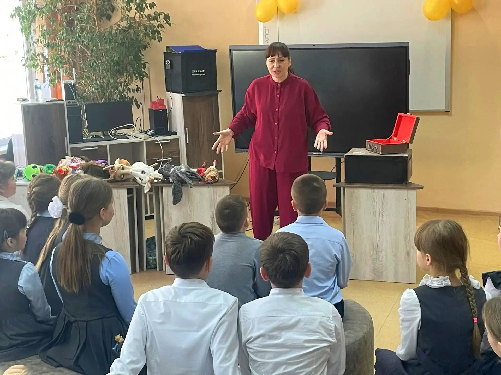 🎭✨ В преддверии Дня Великой Победы для наших гимназистов был организован потрясающий мастер-класс от