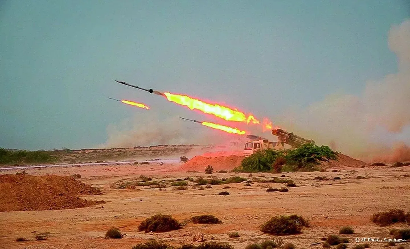 ⚡Атаки США на Иран еще больше перекроют Ормузский пролив, заявили в КСИР.