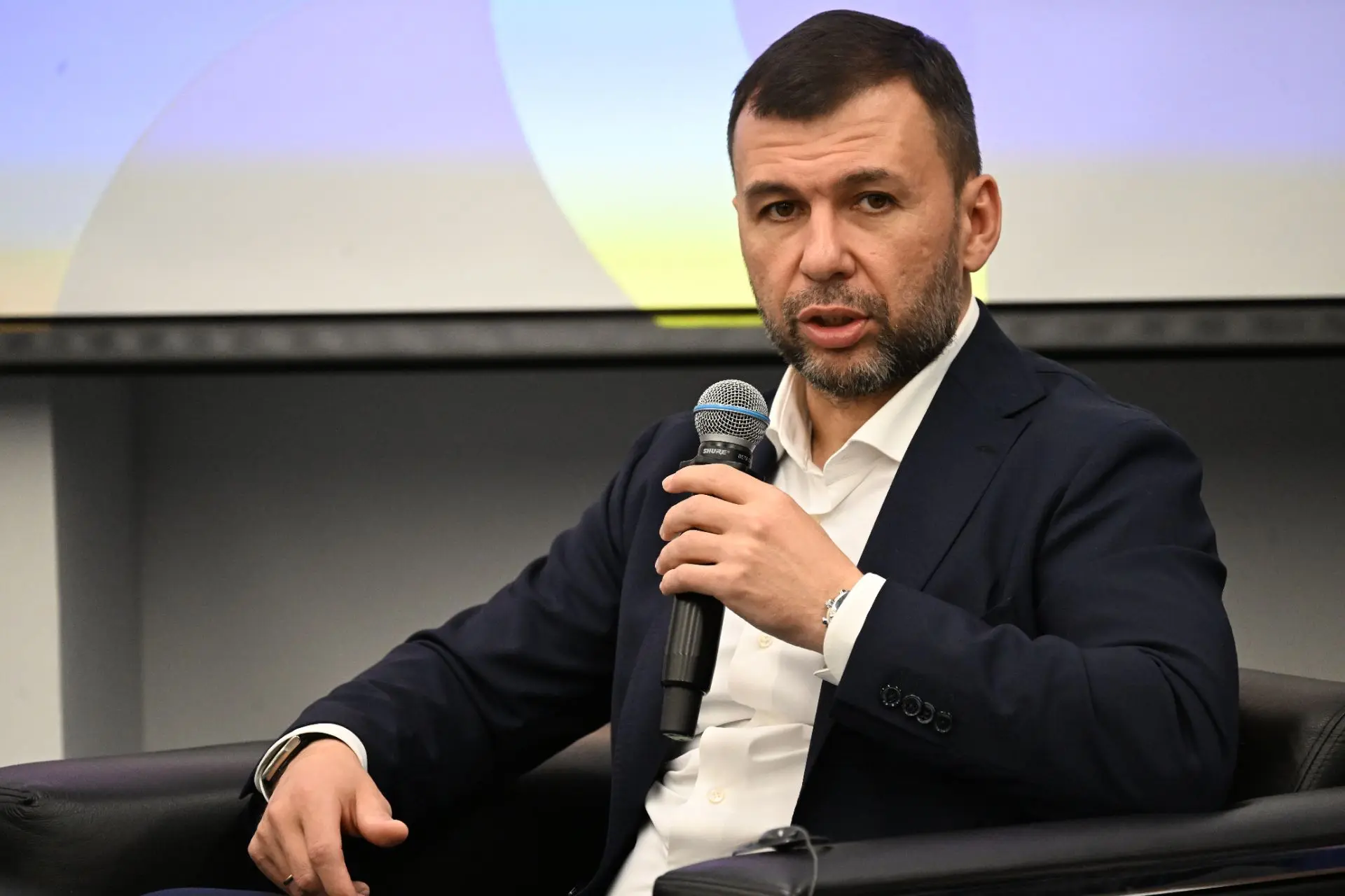 На каждой встрече с молодежью мне задают неизменный вопрос: «Каким вы видите Донбасс бу...