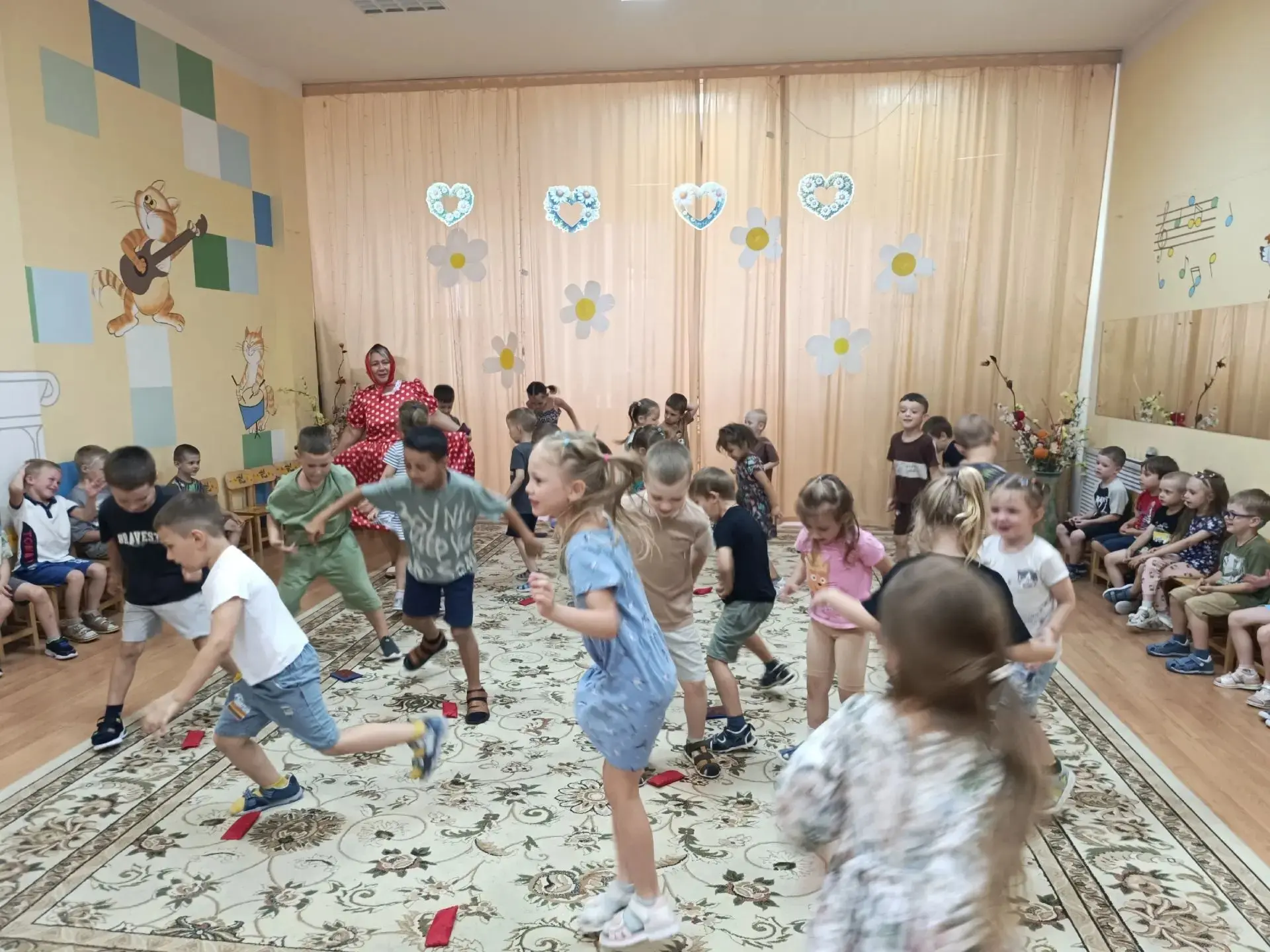 Праздник семьи, любви и верности в нашем детском саду! 🌼

Сегодня у нас в гостях побывала настоящая