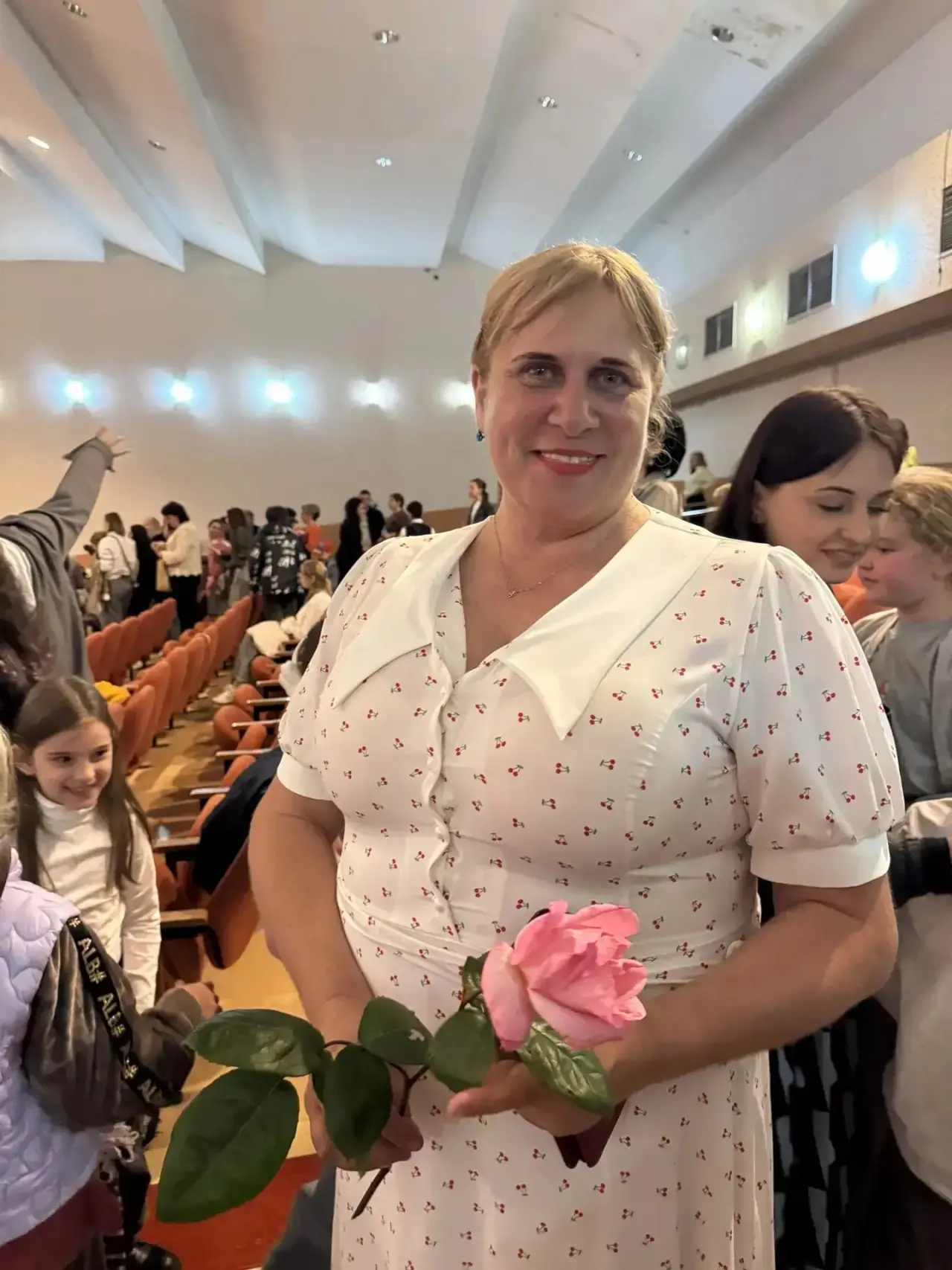 ✨ Отчётный концерт «Привет, Сочи!» в ЦДОД «Ступени» — лето, творчество и гордость за наших! ☀️  📆 19