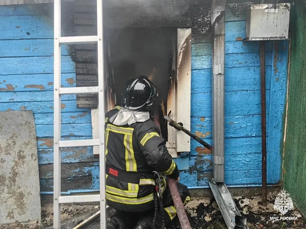 В Саратовской области за прошедшие сутки  произошло 6 пожаров, из них 3 раза горел мусор и сухая рас