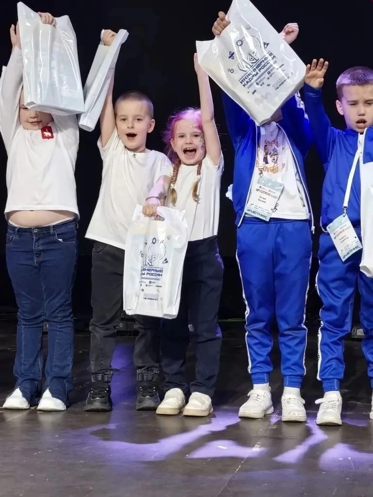 🔥 Наши юные инженеры зажгли в финале «ИКаР»-2026! 🤖🏆

Наши воспитанники из детского сада №8 «Огон