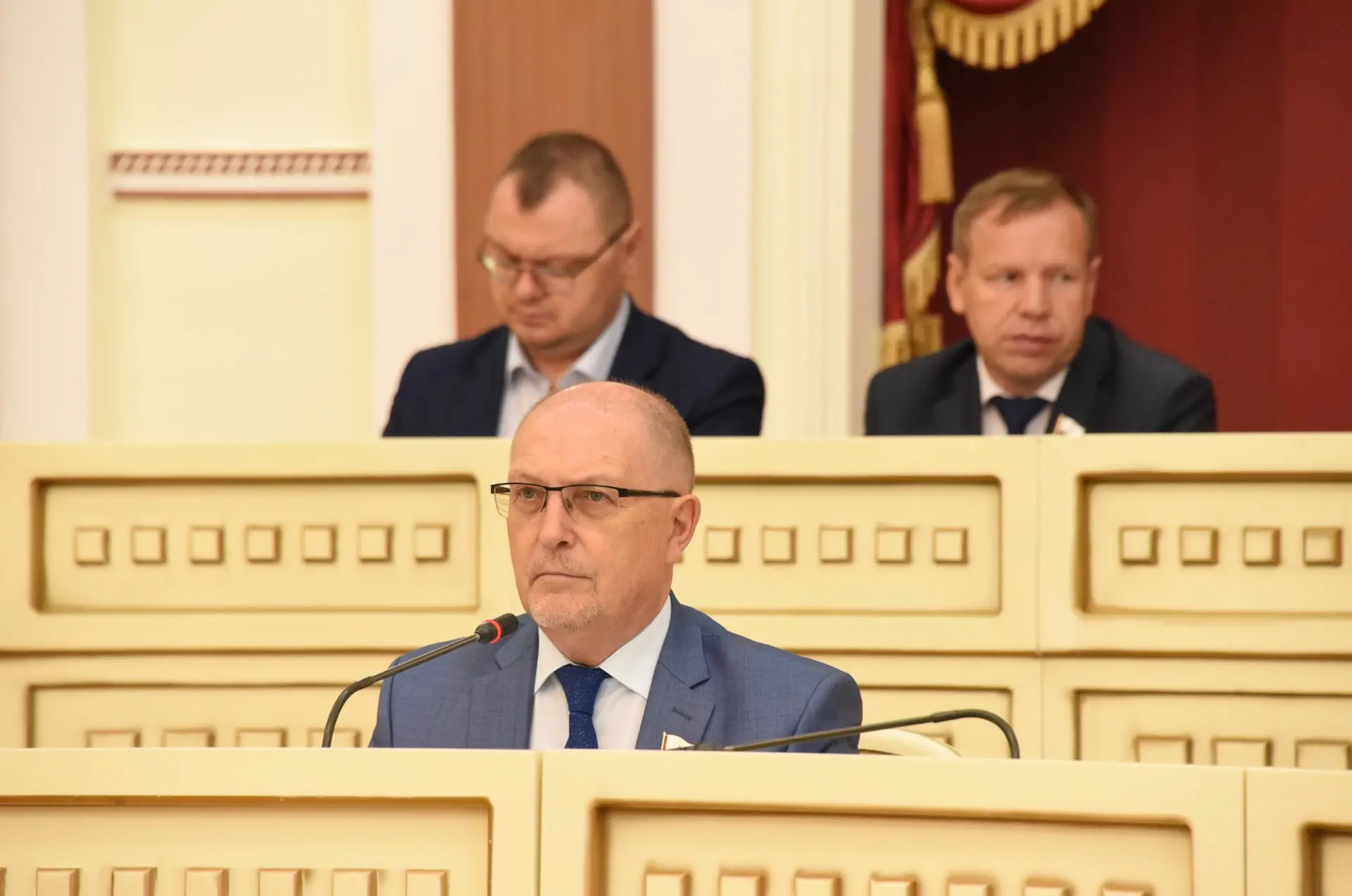 Шестнадцатая сессия парламента: региональные законы приведены в соответствие с федераль...