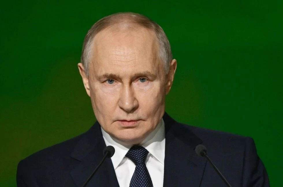 Ключевые заявления Владимира Путина на пленарной сессии XXIII ежегодного заседания Межд...