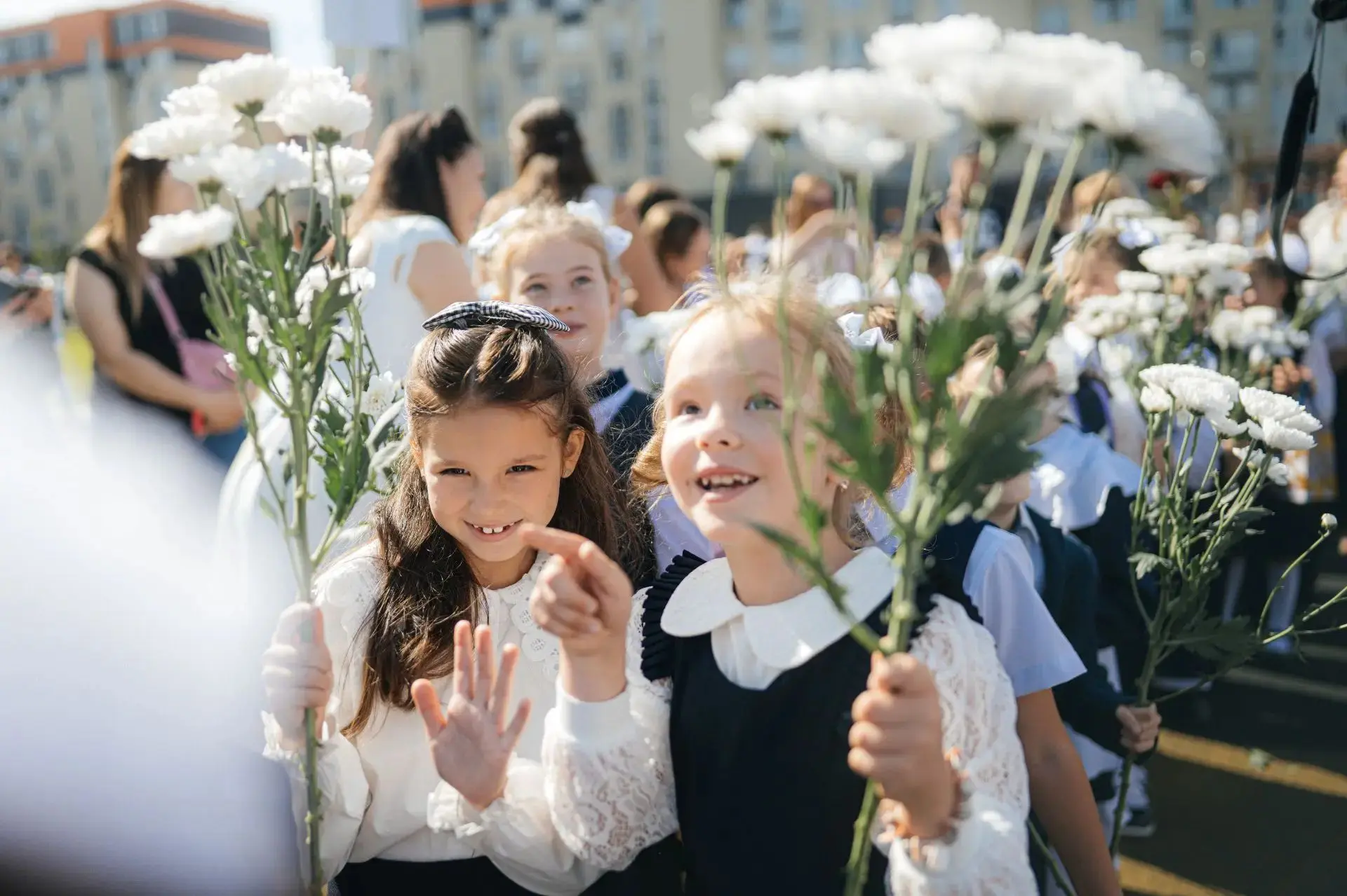 🍁🍁🍁1 сентября в нашем образовательном центре прошли торжественные линейки, посвящённ...