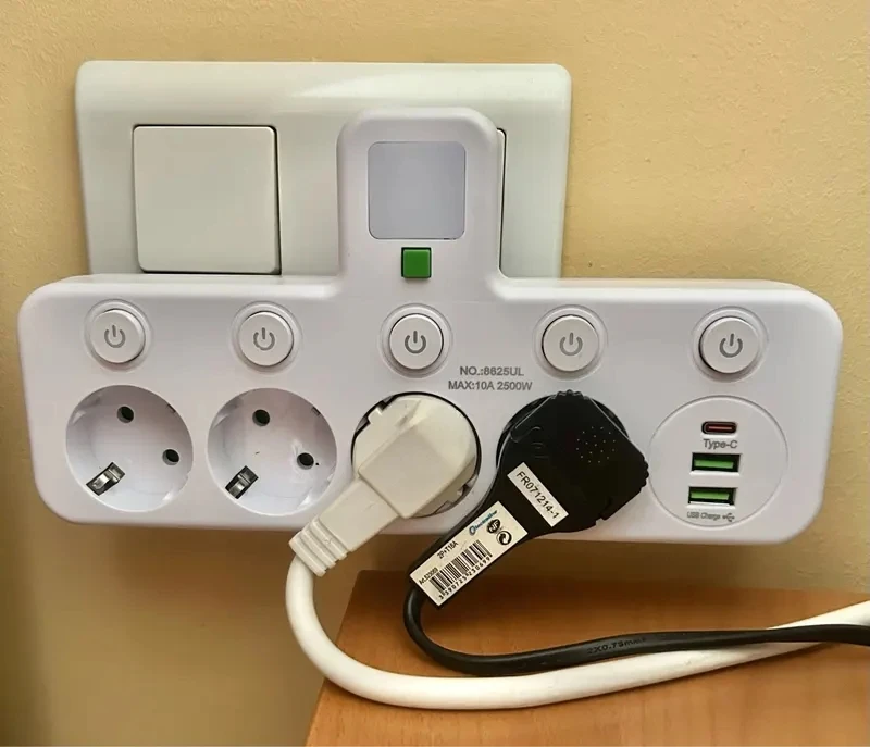 Многофункциональная розетка с USB и Type-C много видов