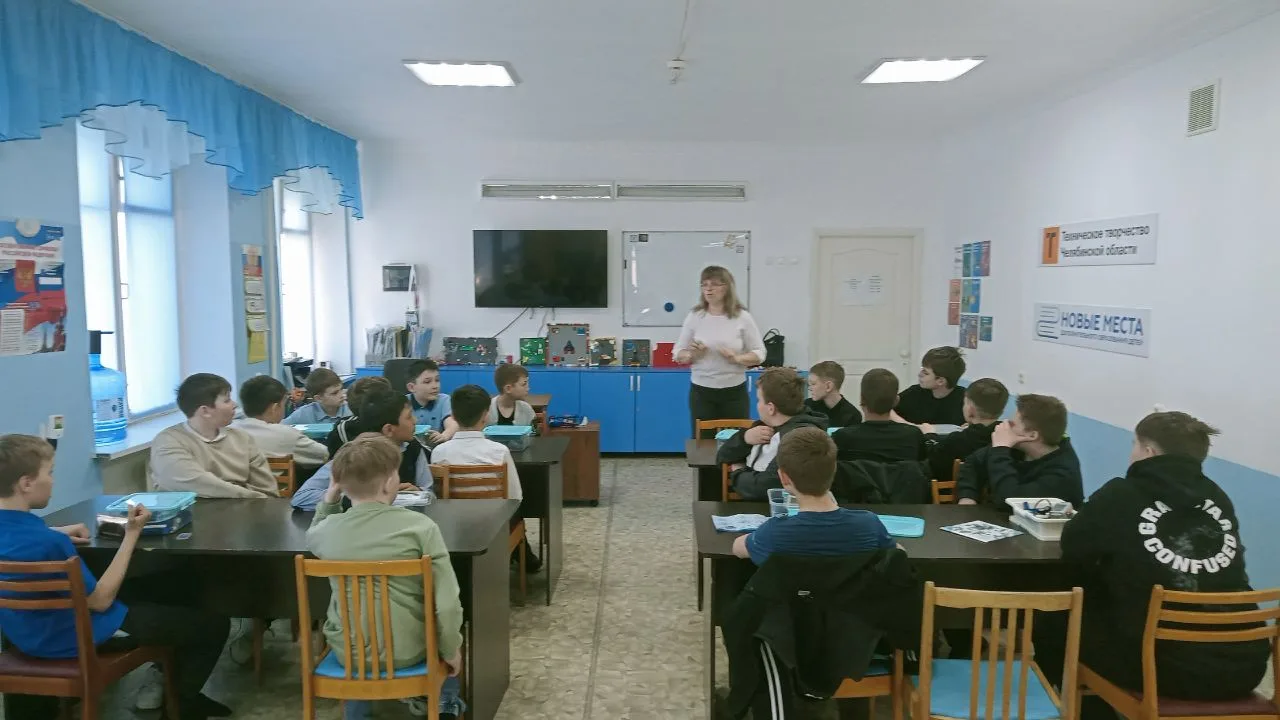 В рамках урока труда, 5 и 6 класс вместе со своим учителем - Титовой Татьяной Павловной, посетили  А