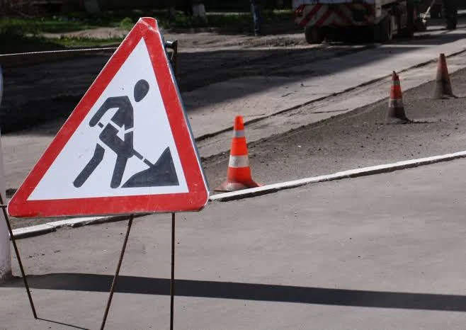🚧 Морозова на два месяца: часть дороги и тротуар закроют