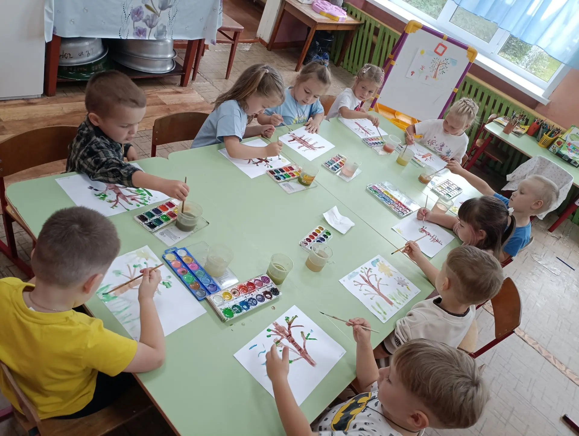 Листочки, листочки по ветру летят