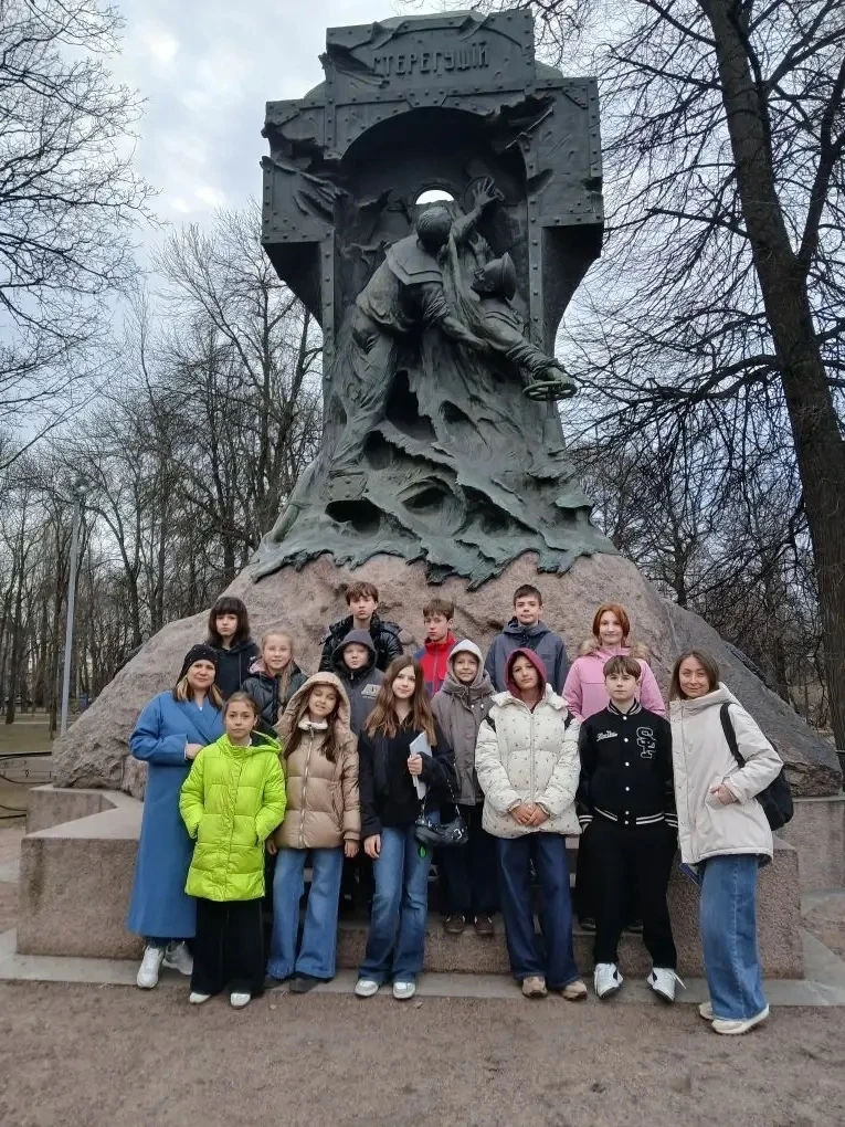 ✨ Наши лицеисты в Санкт-Петербурге! ✨  Наши ребята из 5б класса(классный руководитель — Морозова Окс