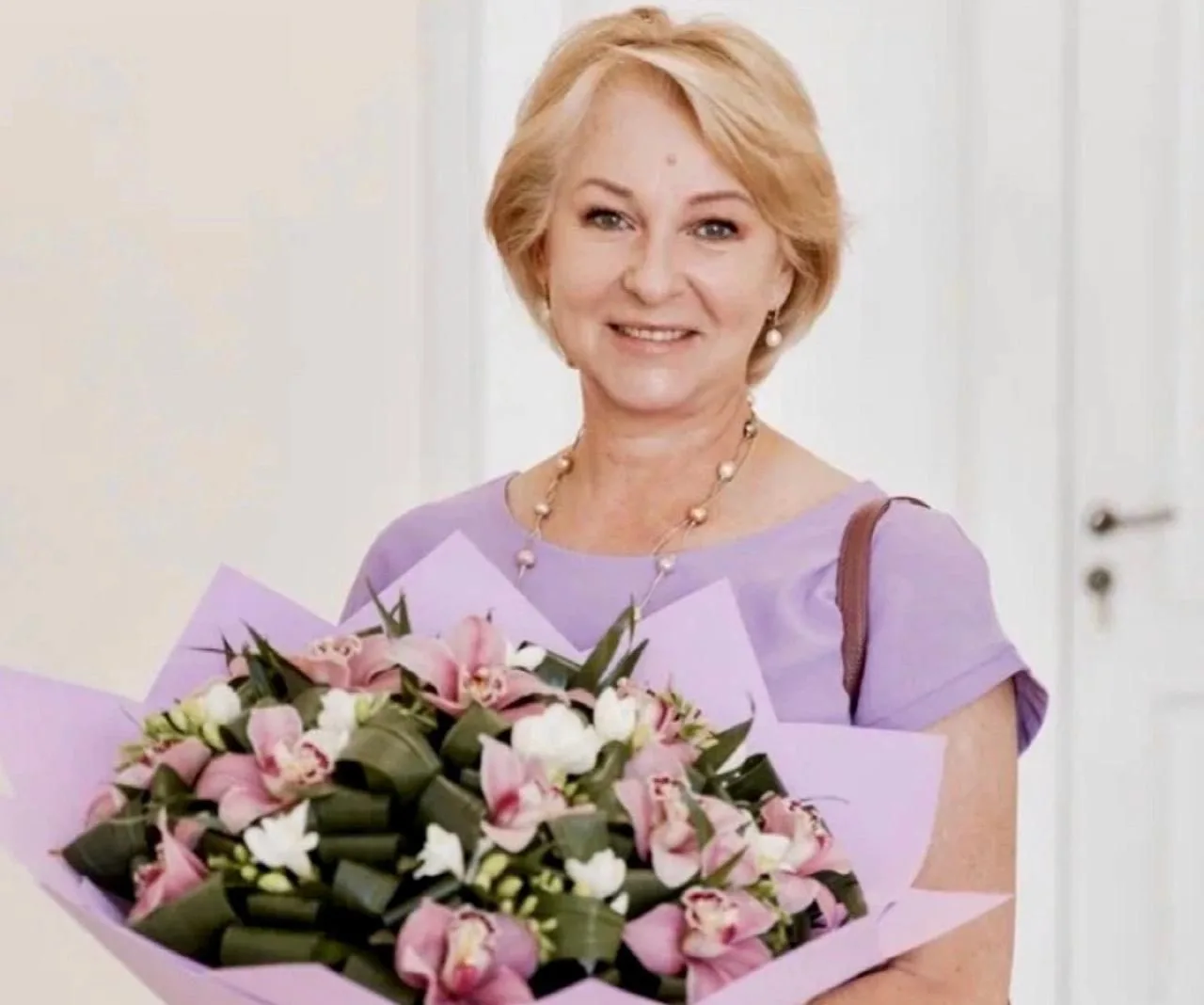 💐💐💐💐💐💐Поздравляем с днём рождения заслуженную артистку Российской Федерации, глав...