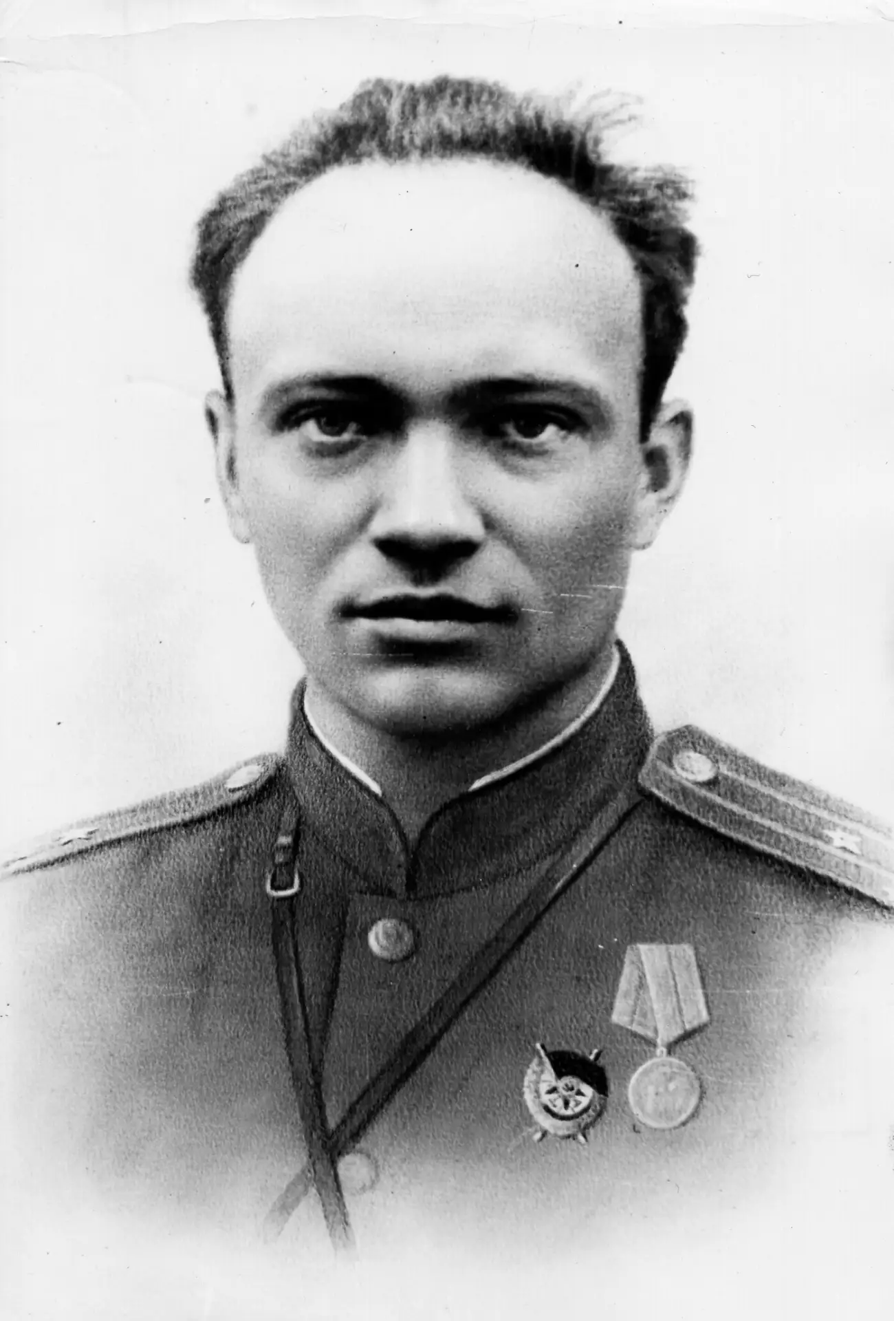 Они ковали нашу Победу: Герои Советского Союза — мариупольцы  1. Пироженко Степан Матвеевич   2. Сми