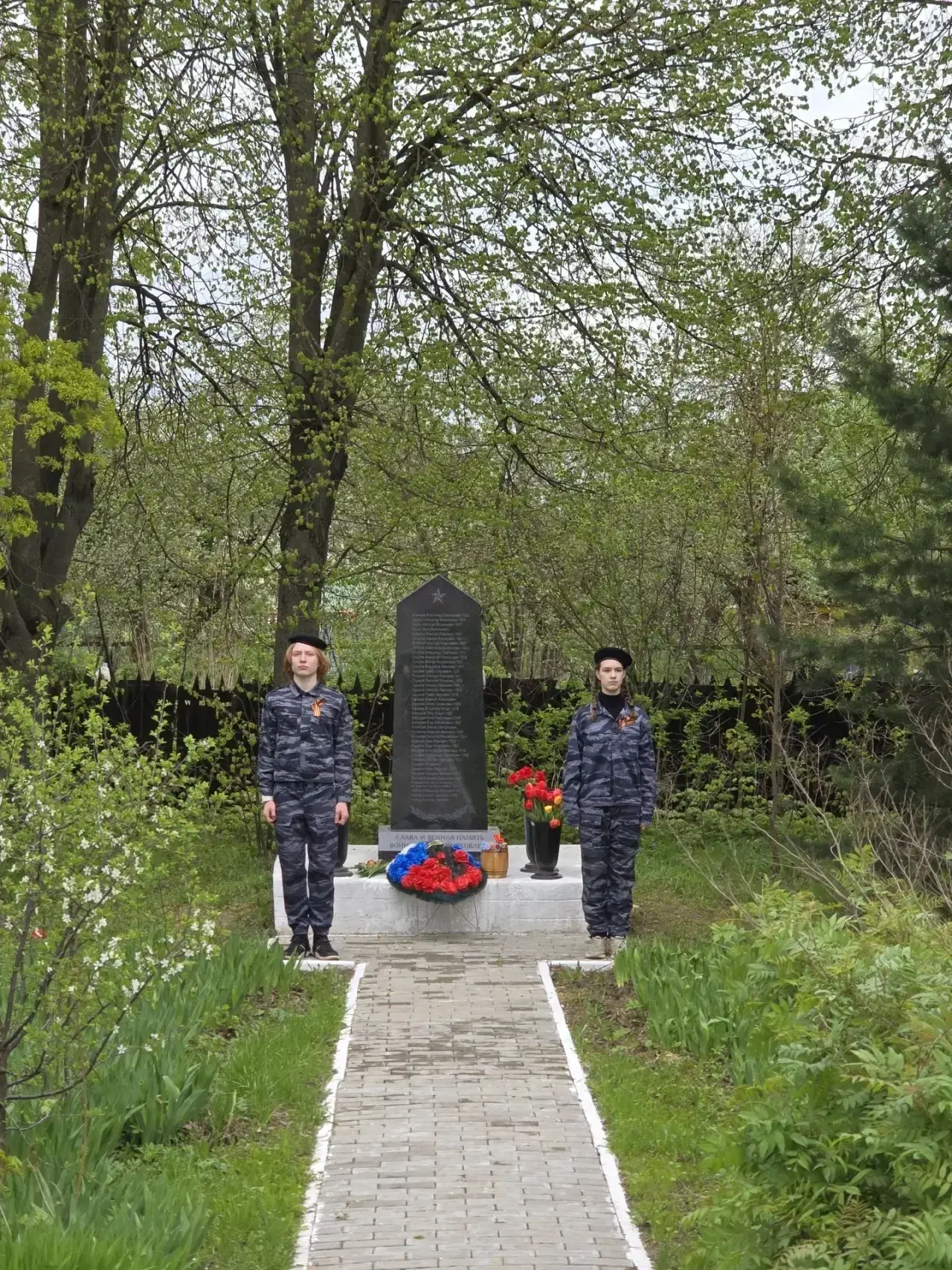 🎖️Памятные митинги в деревнях микрорайона Стрелковский  В деревнях микрорайона Стрелковский прошли т