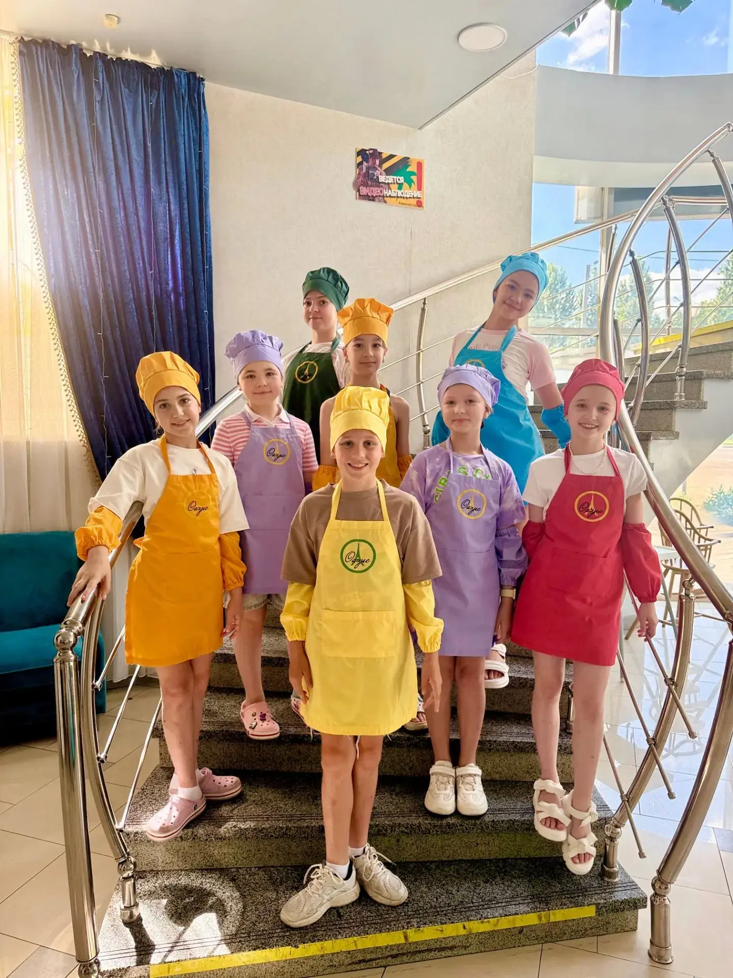 ☀️🍓 В разгар летних каникул учащиеся образцового хореографического коллектива "Фантазия"  продолжаю