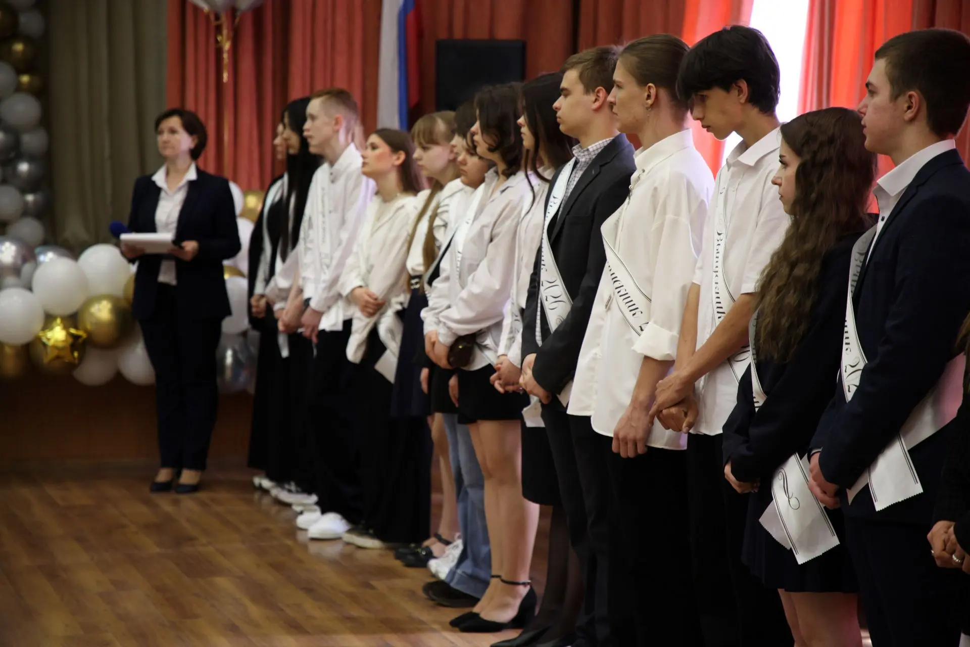 Учебный год 2025-2026 завершен!  🌟 В школе закончились все уроки, прошли торжественные линейки, выпу
