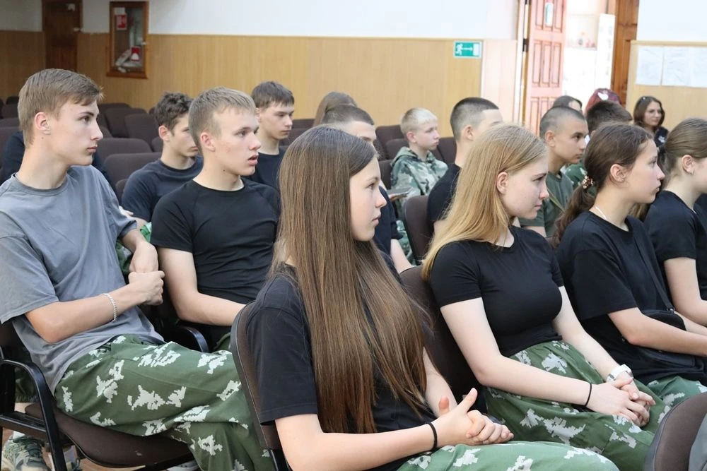 9 июня 2026 года в актовом зале колледжа (ГБПОУ АСХК) состоялось торжественное открытие отряда волон