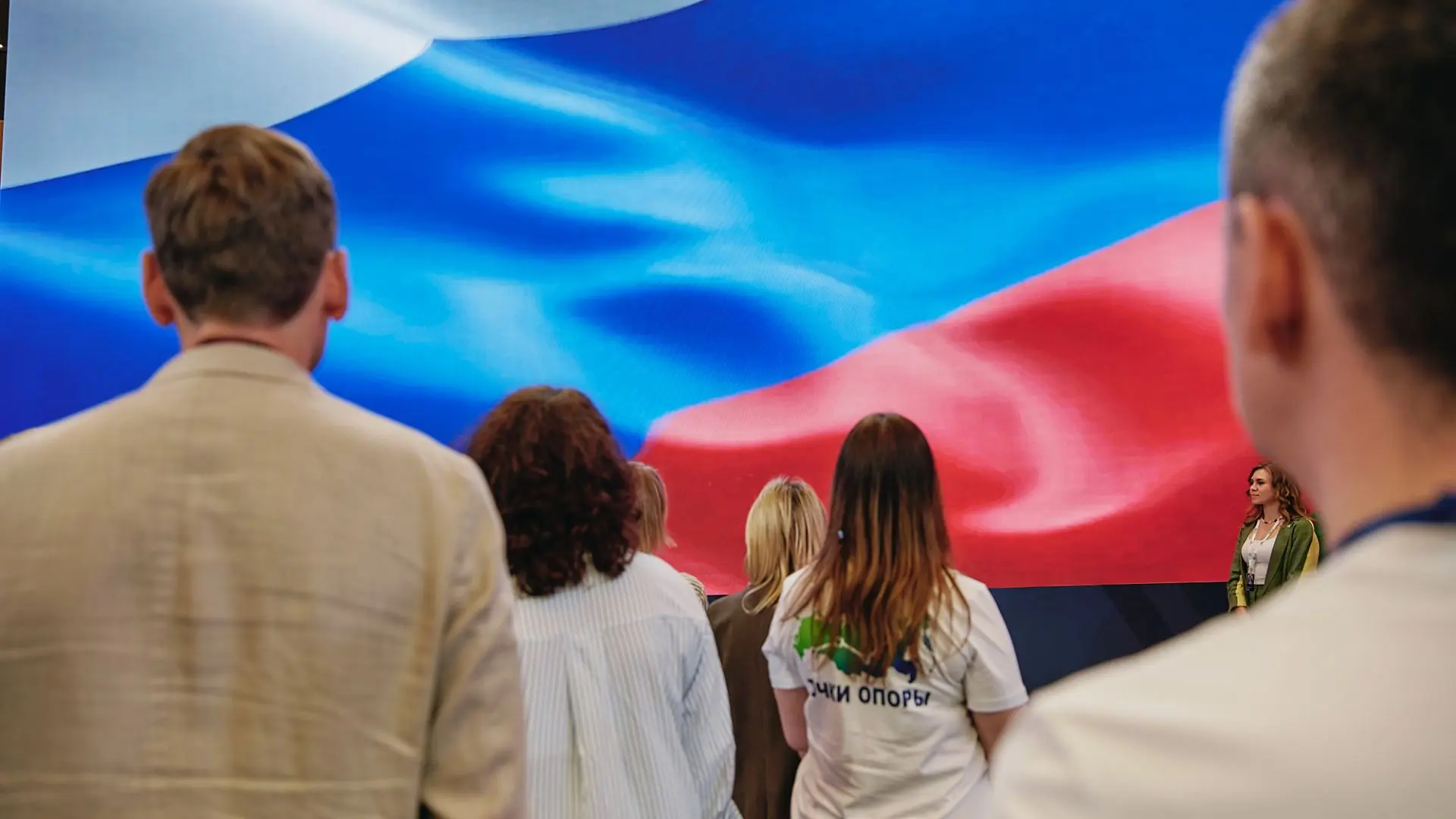 Сегодня в «Сенеже» стартовал финал главного конкурса управленцев «Лидеры России. Команда»

В финал в
