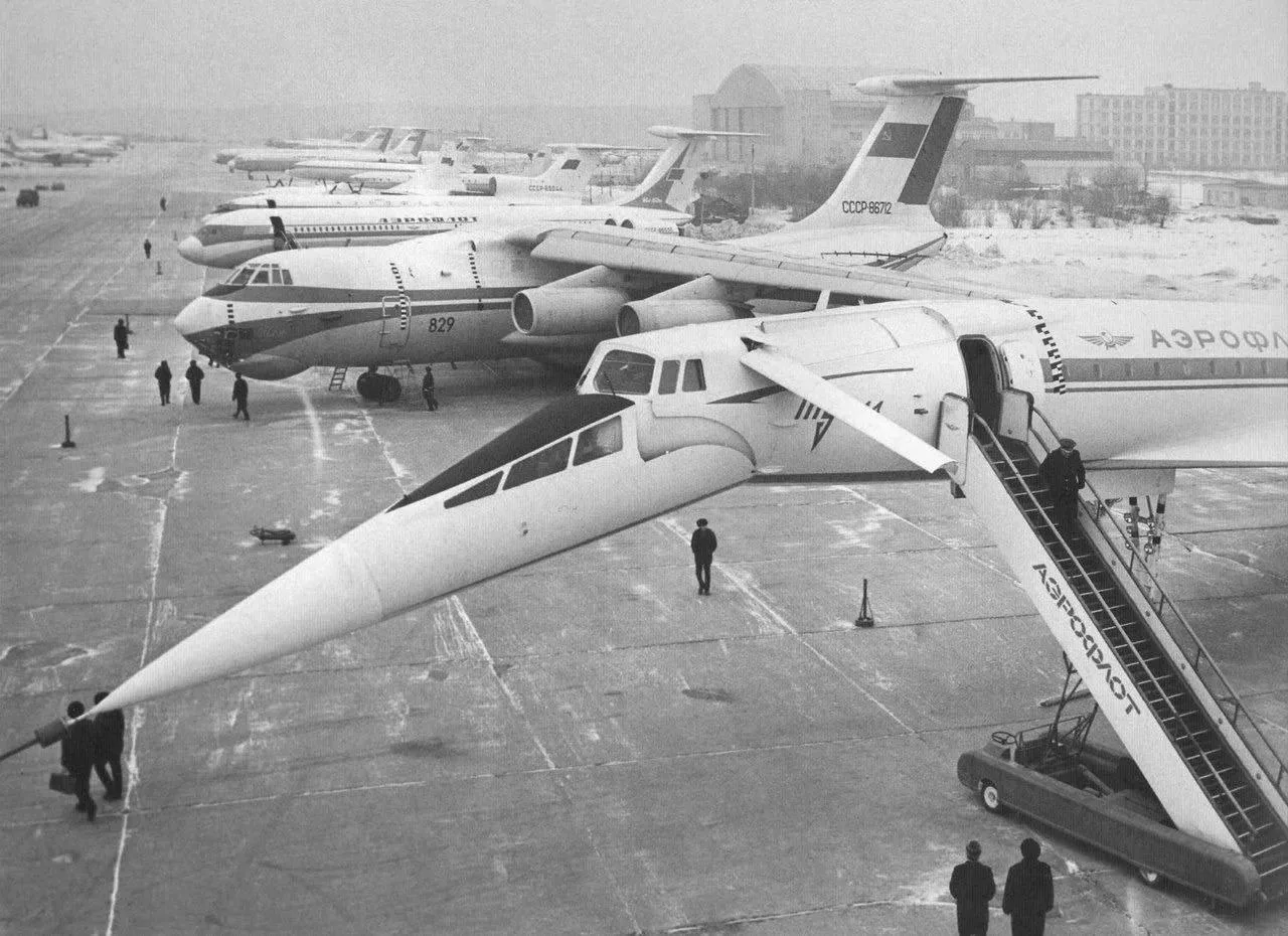 Выставка авиатехники в аэропорту Шереметьево, 1974 год.