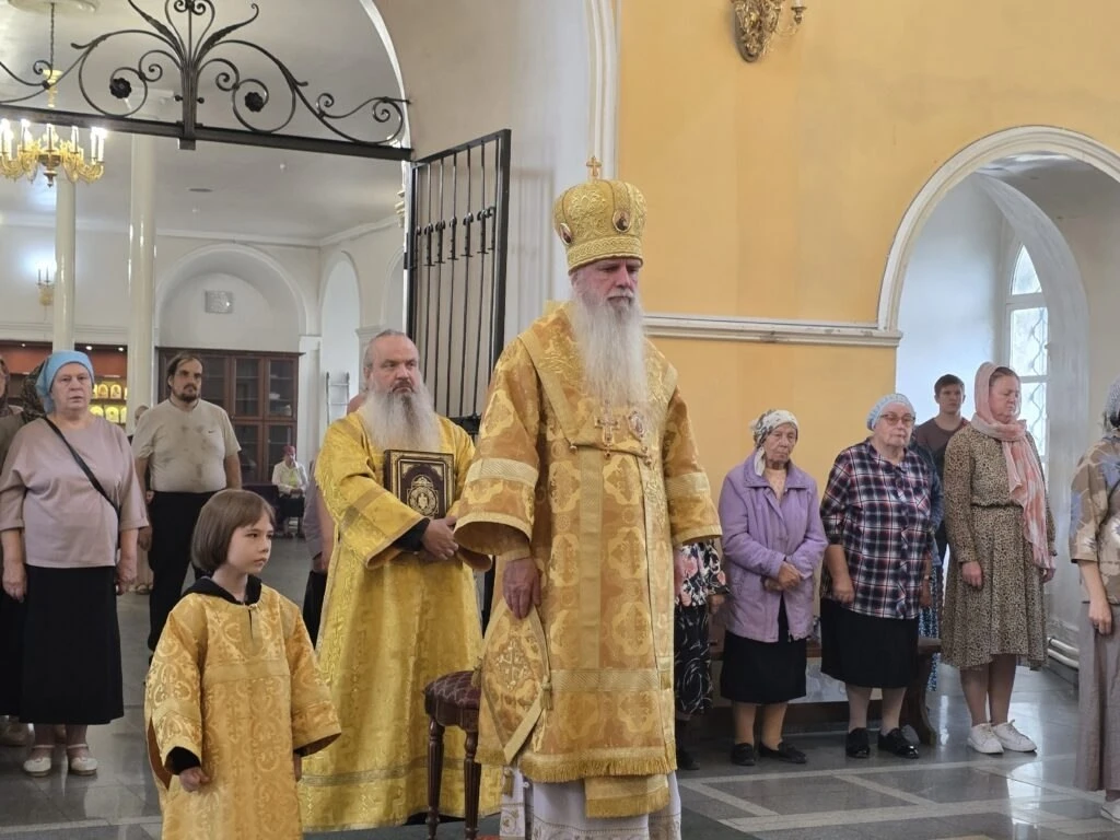 В воскресенье, 14 июня 2026 года, день памяти Всех святых, в земле Российской просиявших, епископ Ка